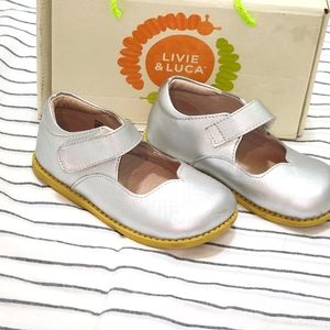 VGUC Livi & Luca Astrid GRL Mary Janes SZ 11Y Silver